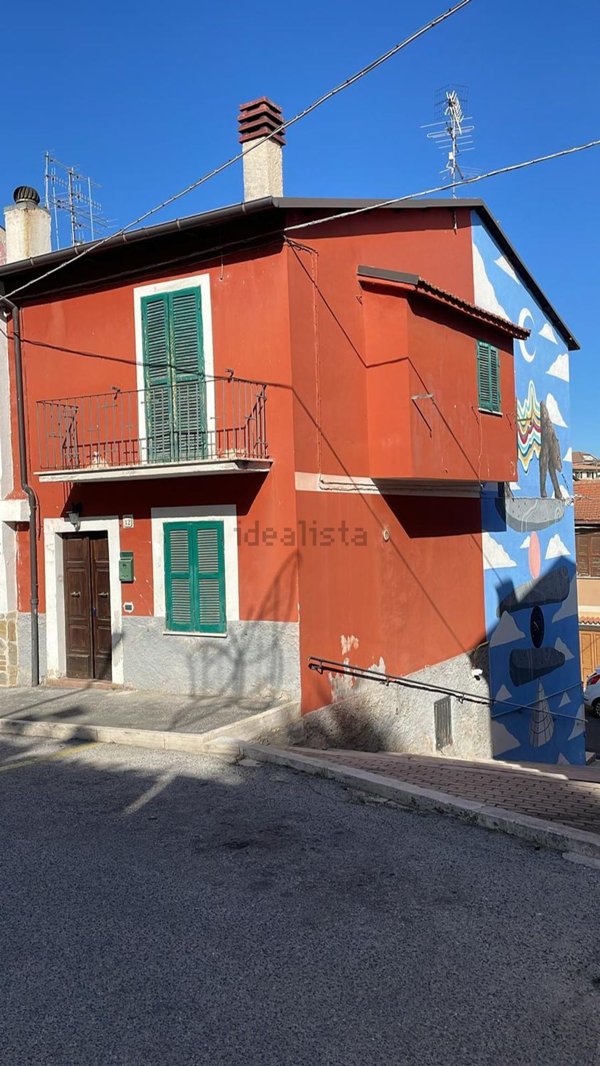 casa indipendente in vendita ad Aielli