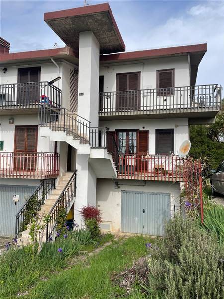 appartamento in vendita ad Aielli in zona Aielli Stazione