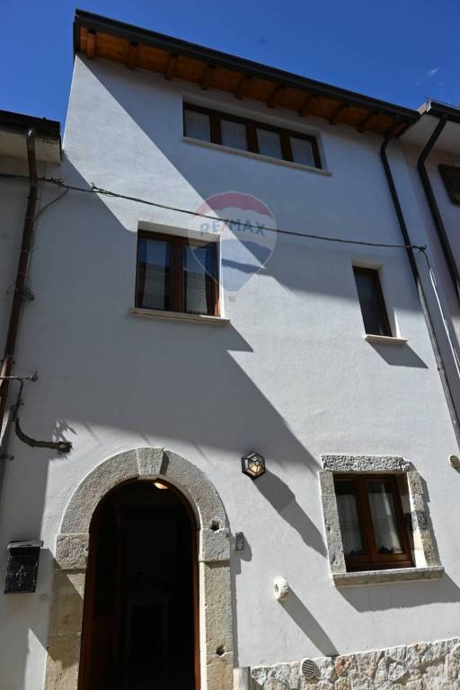 casa indipendente in vendita ad Alfedena