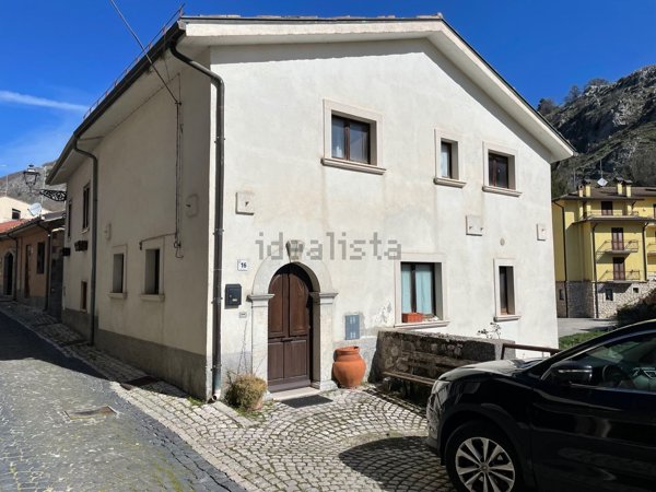 casa indipendente in vendita ad Alfedena