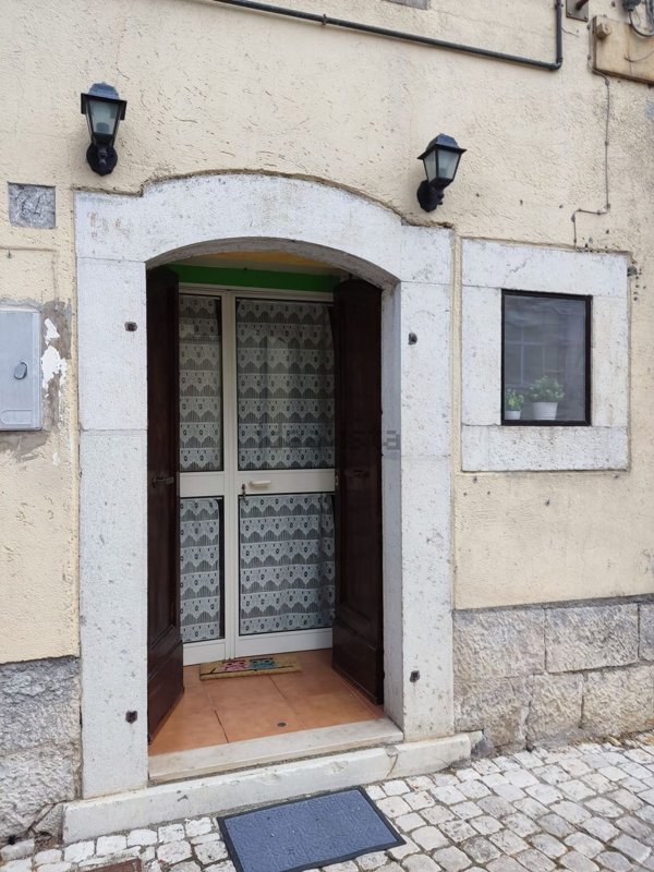 locale commerciale in vendita ad Alfedena