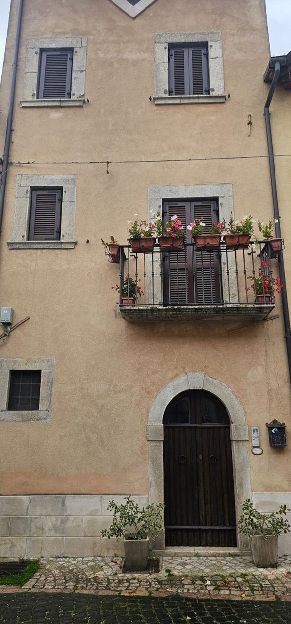 casa indipendente in vendita ad Alfedena