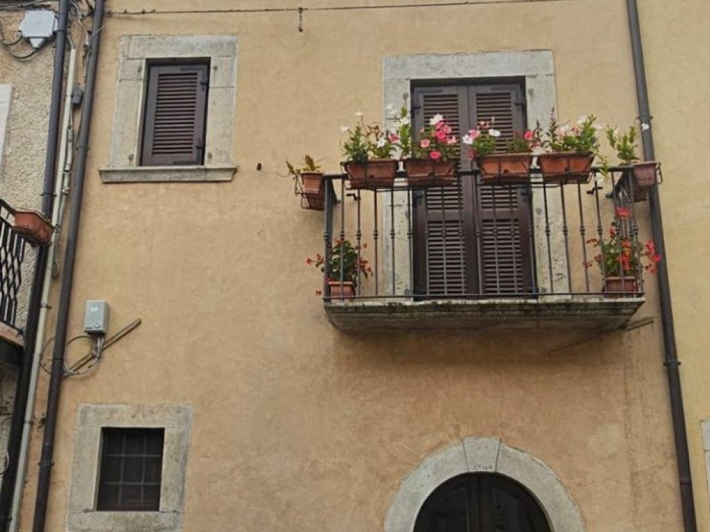 casa indipendente in vendita ad Alfedena