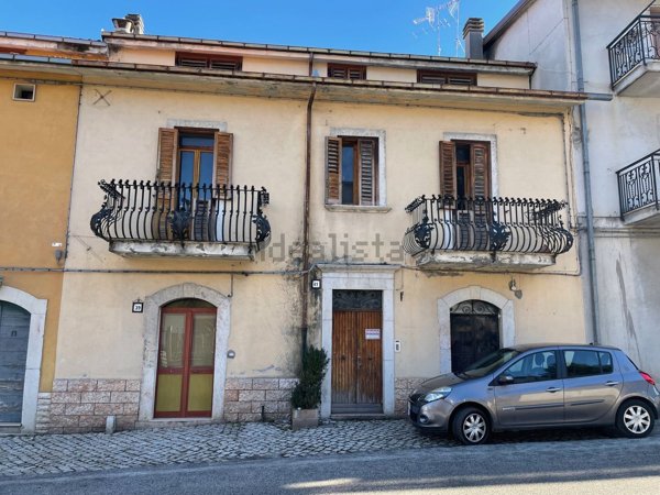 casa indipendente in vendita ad Alfedena