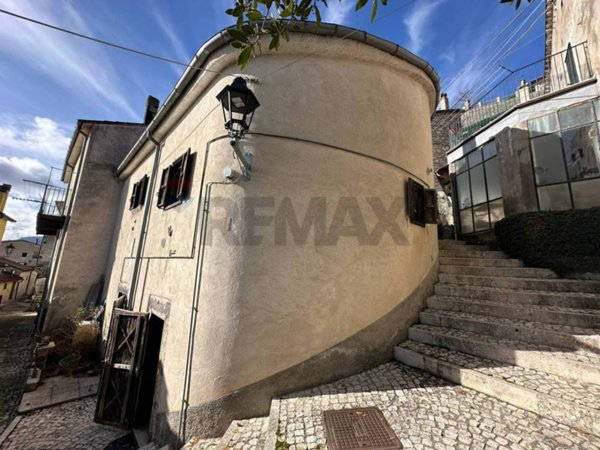 casa indipendente in vendita ad Alfedena
