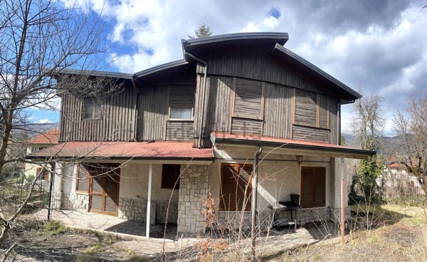 casa indipendente in vendita ad Alfedena
