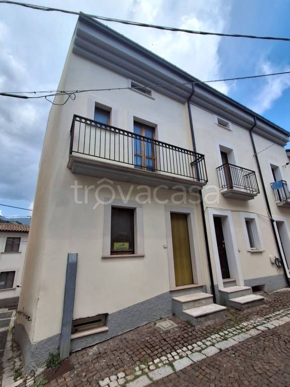 casa indipendente in vendita ad Alfedena