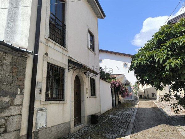 casa semindipendente in vendita ad Alfedena