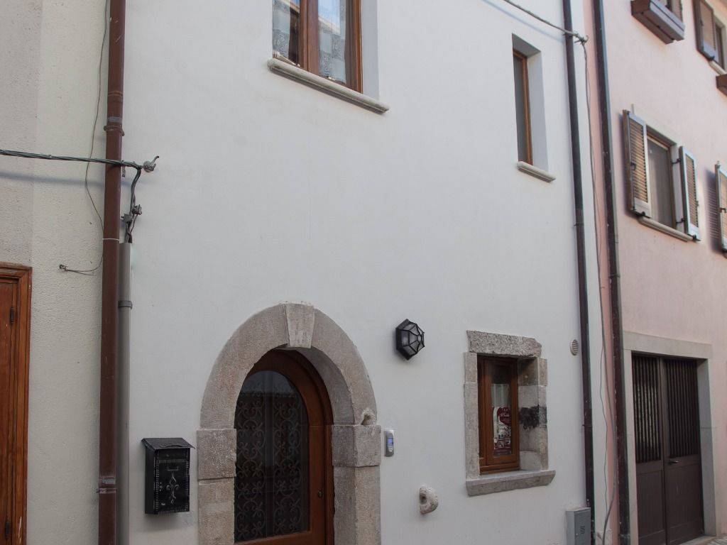 casa indipendente in vendita ad Alfedena