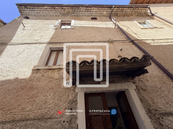 casa indipendente in vendita ad Anversa degli Abruzzi in zona Castrovalva