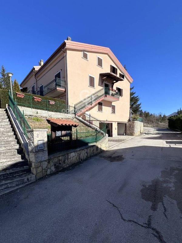 appartamento in vendita ad Ateleta in zona Sant'Elena