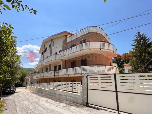 appartamento in vendita ad Ateleta in zona Carceri Basse