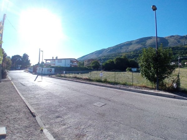 terreno edificabile in vendita ad Avezzano in zona San Pelino