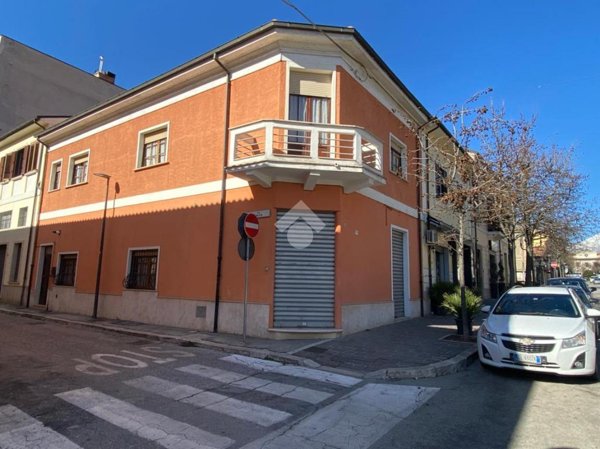 casa indipendente in vendita ad Avezzano