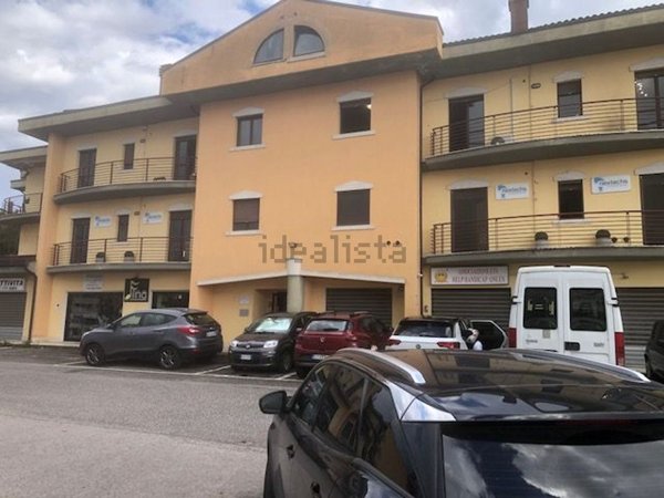 locale commerciale in vendita ad Avezzano