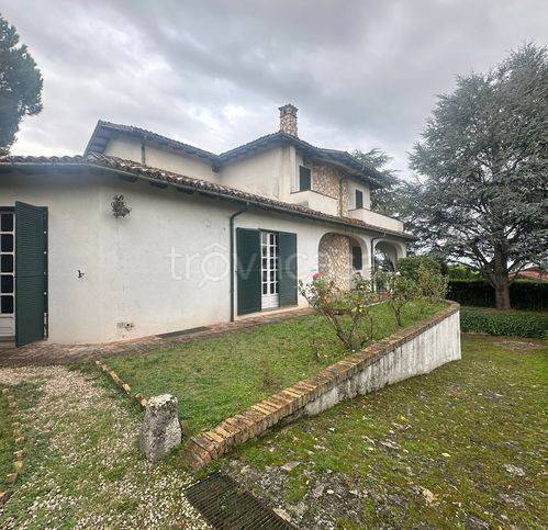 casa indipendente in vendita ad Avezzano