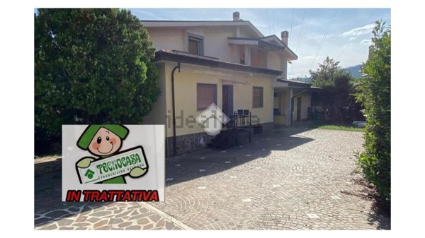 casa indipendente in vendita ad Avezzano
