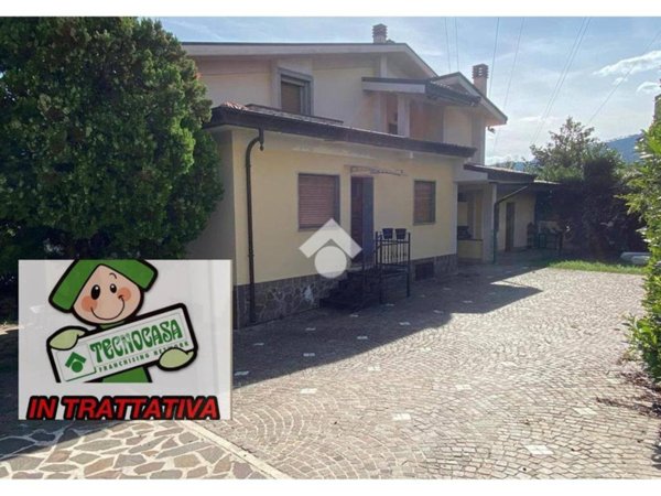 casa indipendente in vendita ad Avezzano