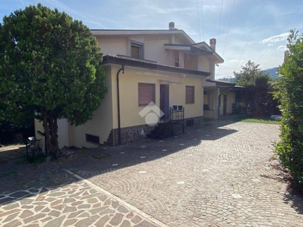 casa indipendente in vendita ad Avezzano