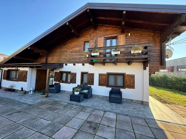 casa indipendente in vendita ad Avezzano