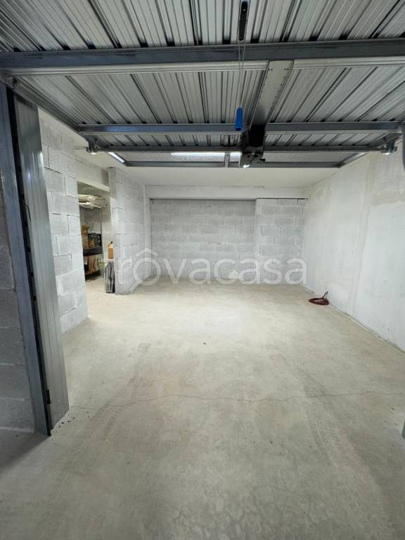 negozio in vendita ad Avezzano