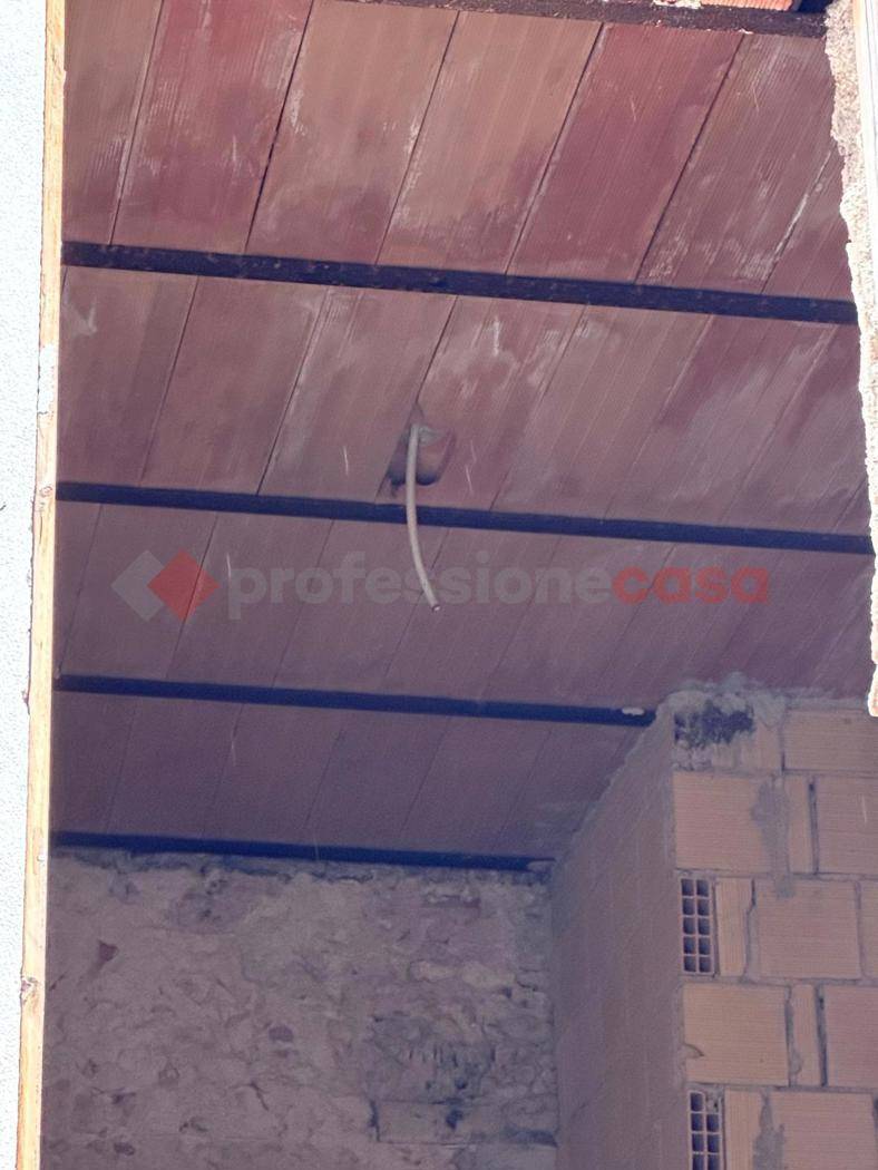 casa indipendente in vendita ad Avezzano