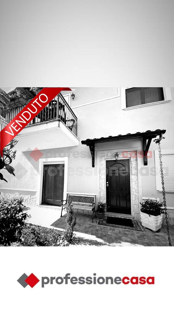 casa indipendente in vendita ad Avezzano