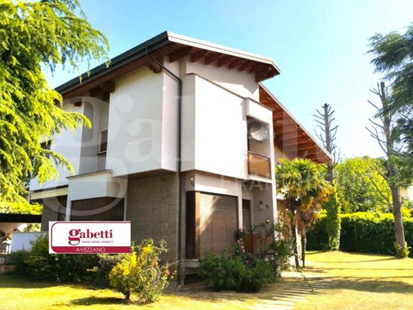 casa indipendente in vendita ad Avezzano