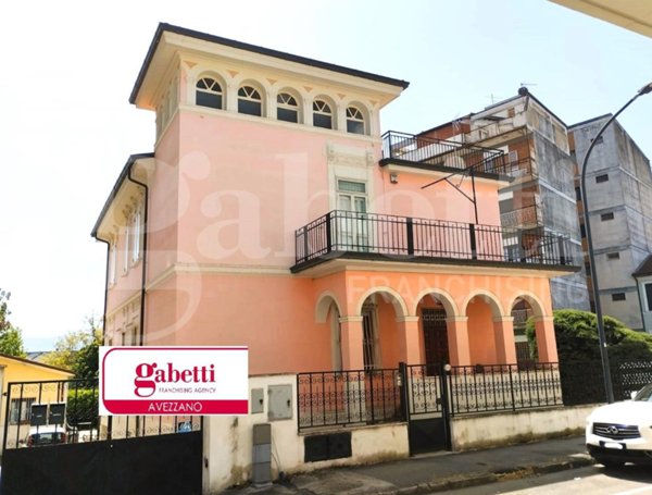 casa indipendente in vendita ad Avezzano
