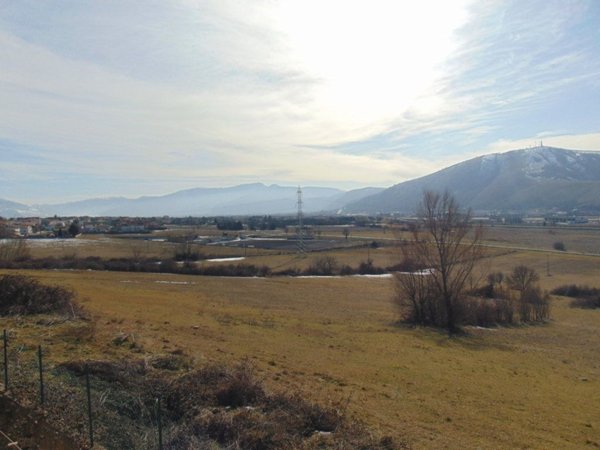 casa indipendente in vendita ad Avezzano