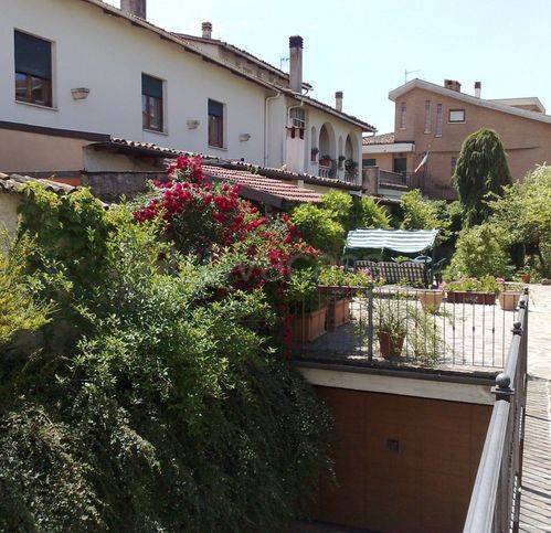 casa indipendente in vendita ad Avezzano