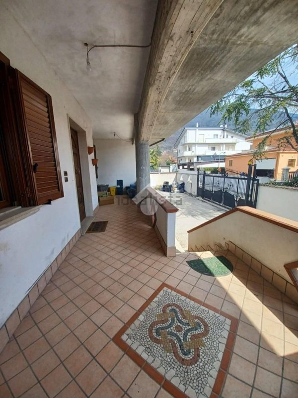 casa indipendente in vendita ad Avezzano
