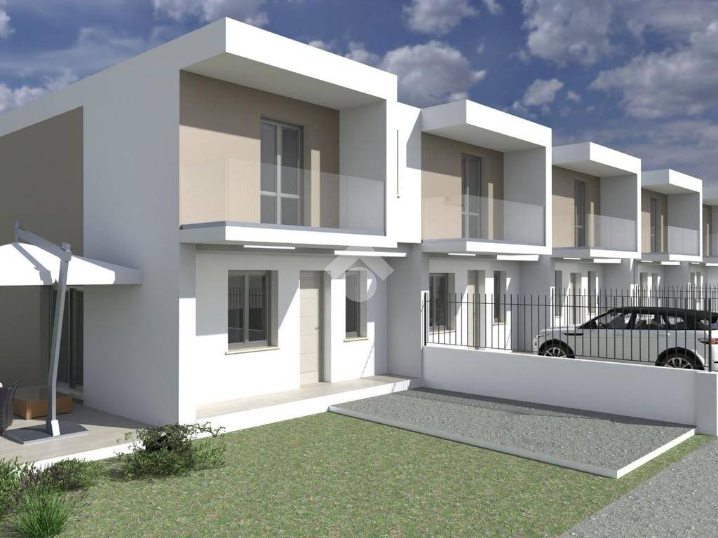 casa indipendente in vendita ad Avezzano in zona San Pelino