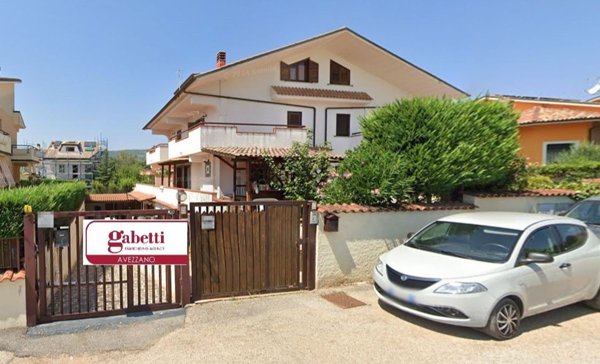 casa indipendente in vendita ad Avezzano