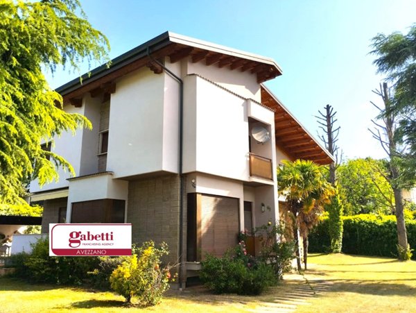 casa indipendente in vendita ad Avezzano