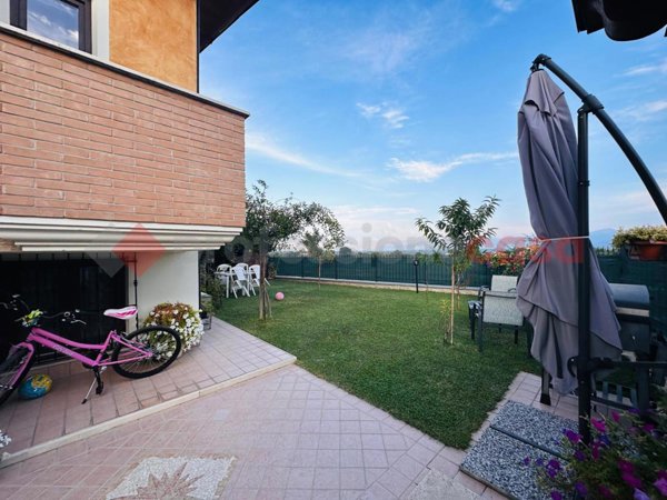 casa indipendente in vendita ad Avezzano