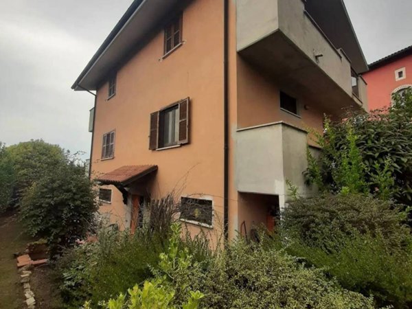 casa indipendente in vendita ad Avezzano