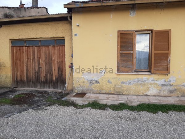 casa indipendente in vendita ad Avezzano