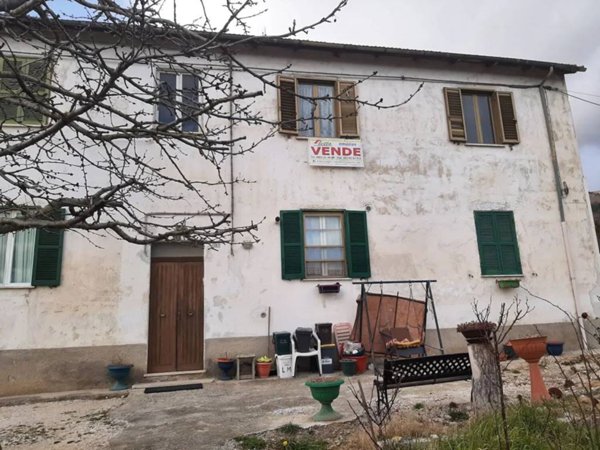 appartamento in vendita ad Avezzano in zona San Pelino