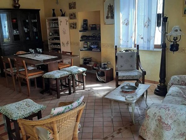 casa indipendente in vendita ad Avezzano