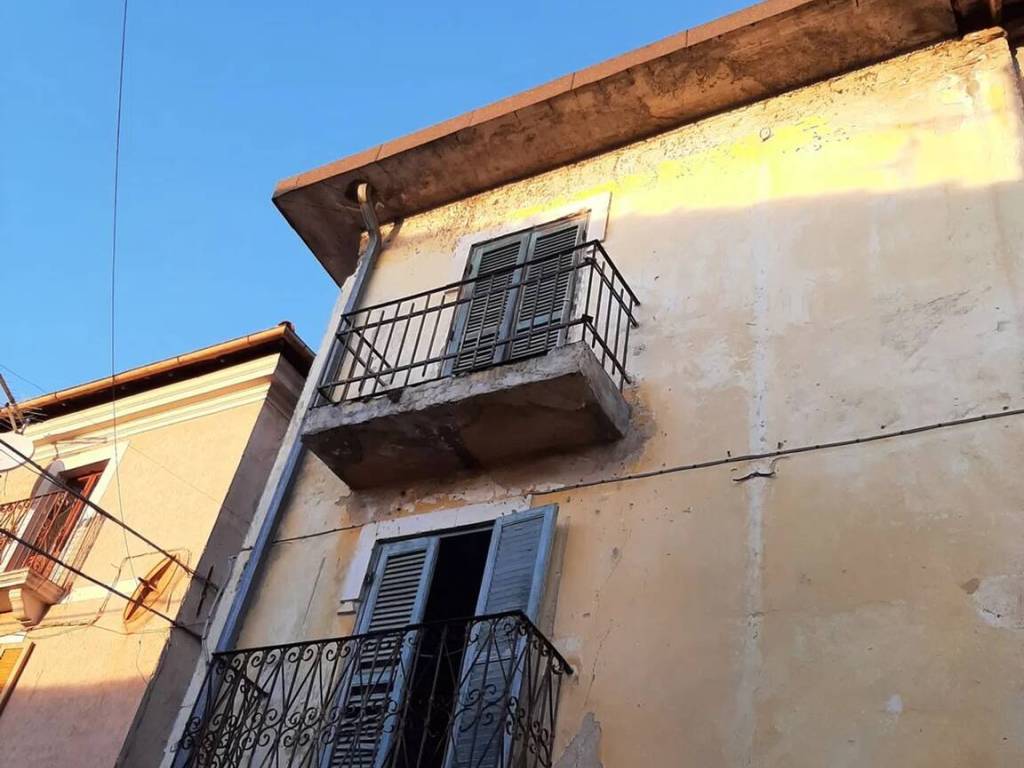 casa indipendente in vendita ad Avezzano