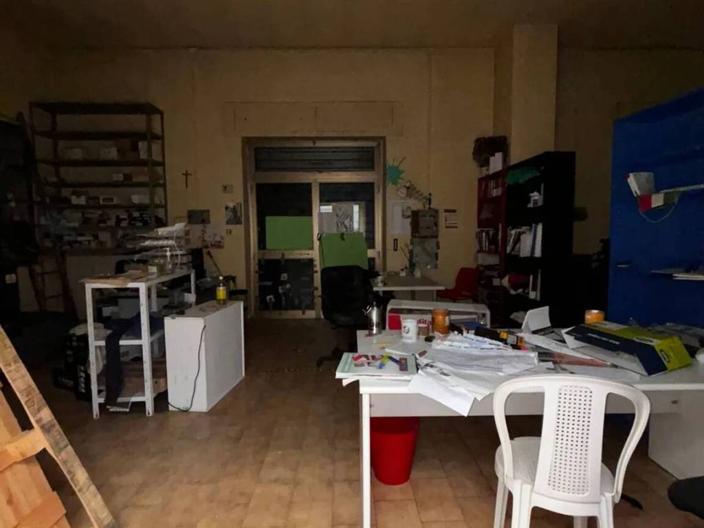 negozio in vendita ad Avezzano