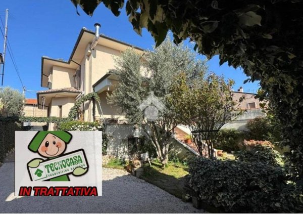 casa indipendente in vendita ad Avezzano