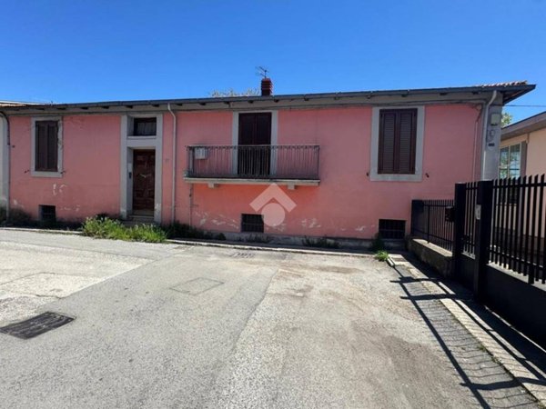 casa indipendente in vendita ad Avezzano