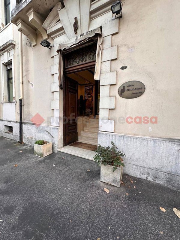 pentavano in vendita ad Avezzano