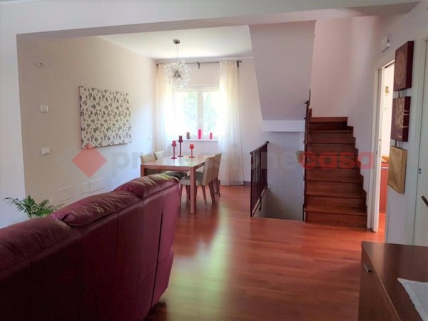 casa indipendente in vendita ad Avezzano