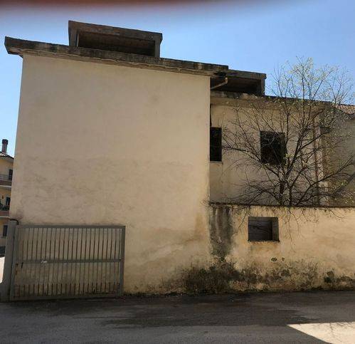 intera palazzina in vendita ad Avezzano
