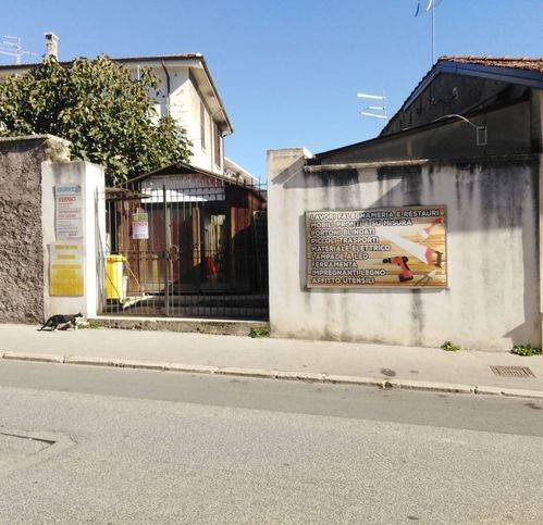 negozio in vendita ad Avezzano