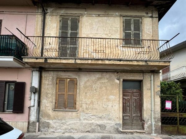 casa indipendente in vendita ad Avezzano