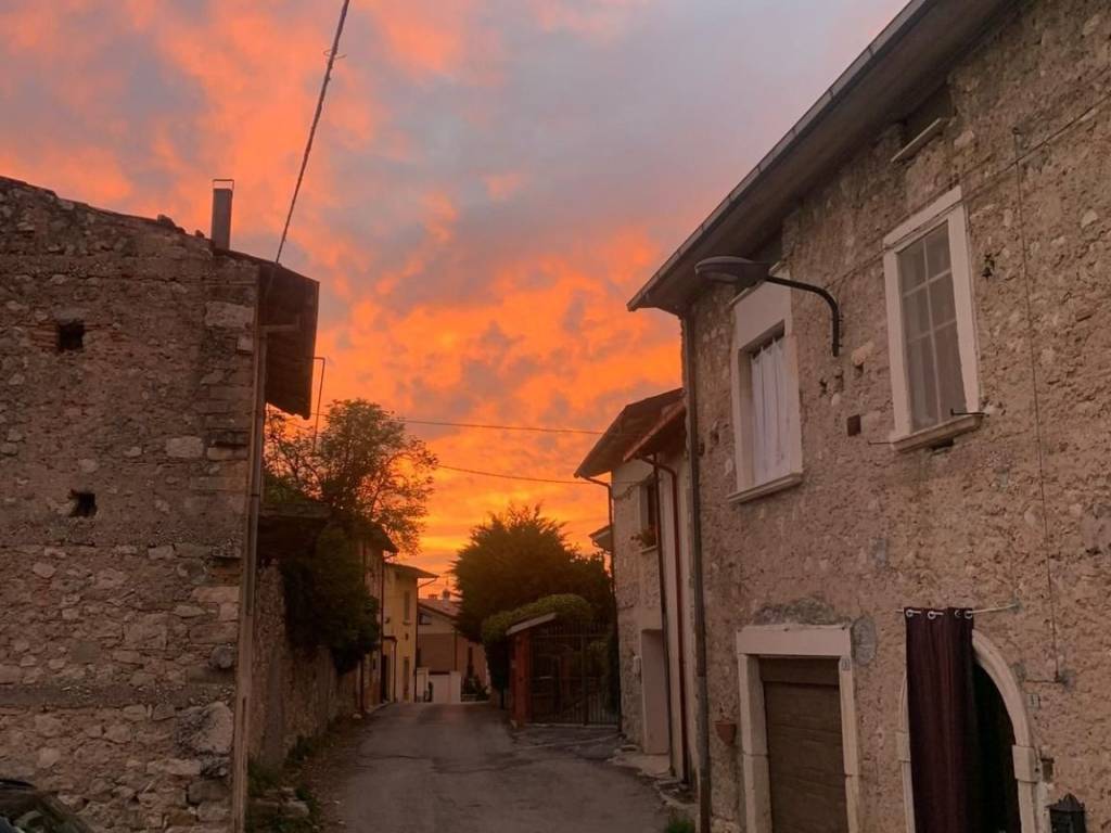 casa indipendente in vendita ad Avezzano